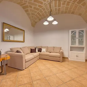  Apartment Corte Anibaldi