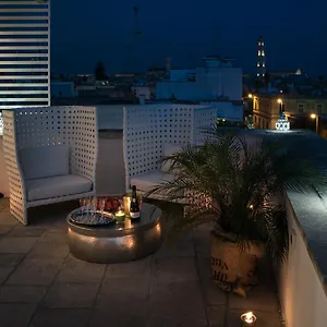 Il Palazzotto Luxury לצ'ה
